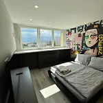Ios Artprg - Design With Free Parking Apartment